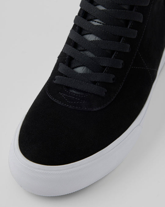CHAPTER MID | BLACK / WHITE