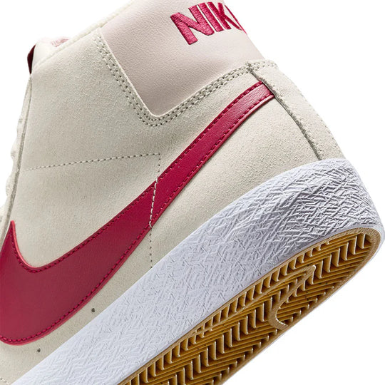 embroidered red nike logo on heel