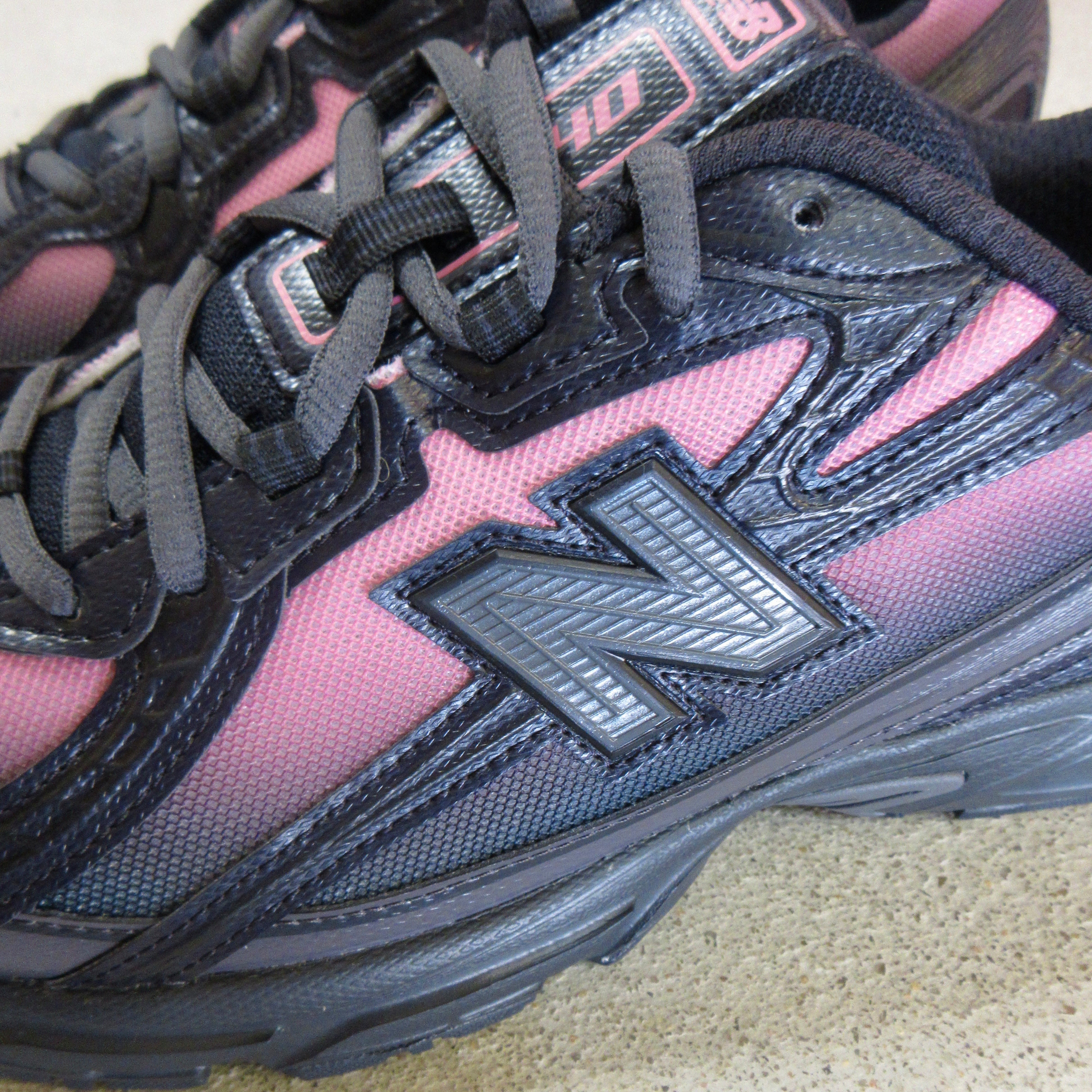 New Balance 740 (Dark Night/Pink Eraser) – Kinetic / Nocturnal