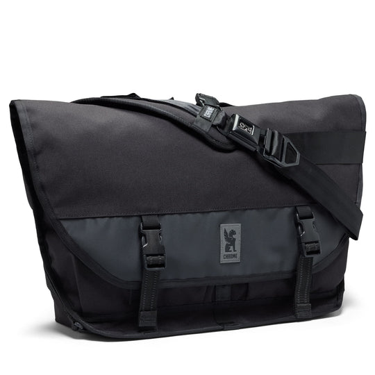 Chrome Industries Citizen 24L Messenger Bag (Black)