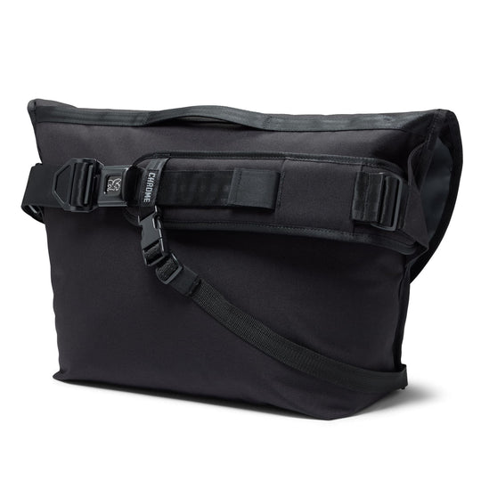 Chrome Industries Citizen 24L Messenger Bag (Black)