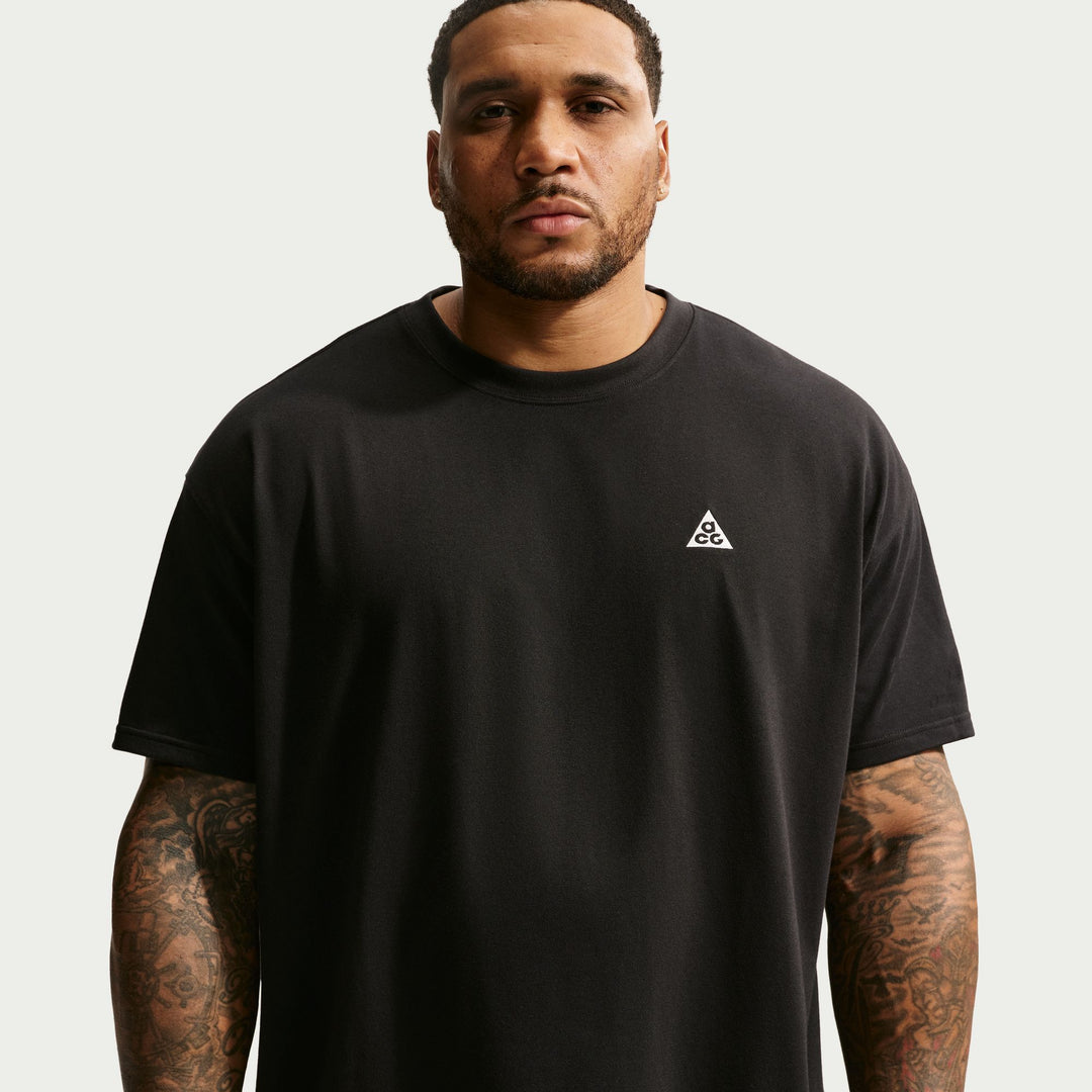 Nike ACG Short-Sleeve T-Shirt (Black)