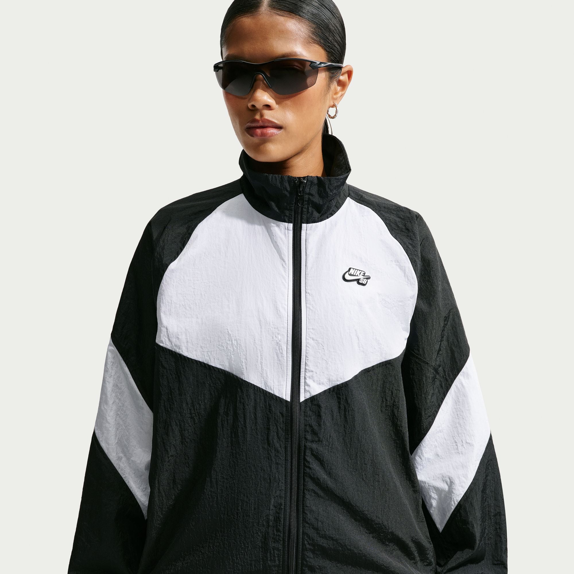 Nike SB Skate Jacket (Black/White) – Kinetic / Nocturnal