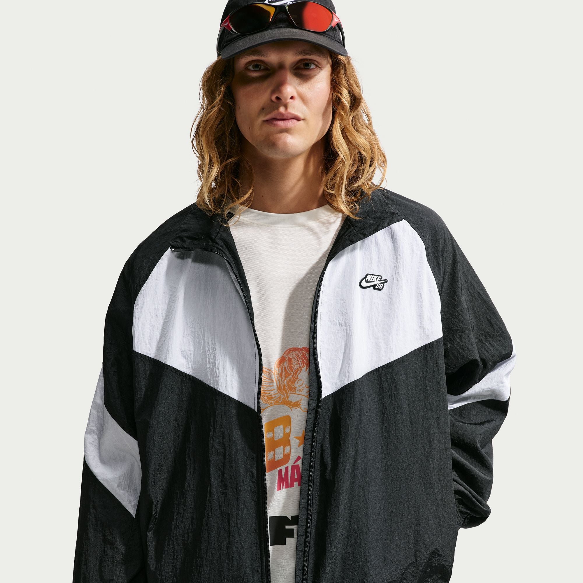 Nike SB Skate Jacket (Black/White) – Kinetic / Nocturnal