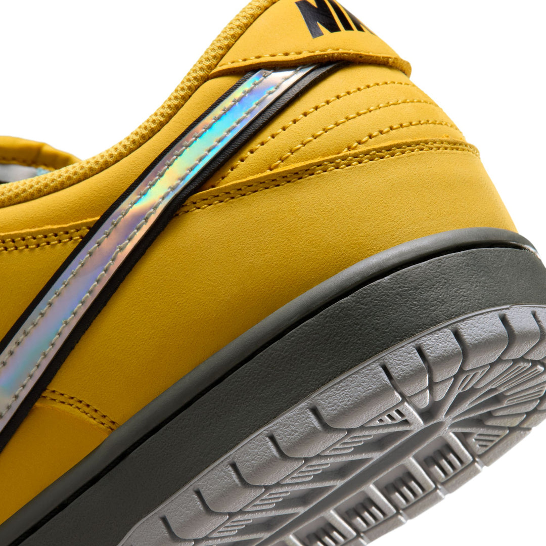 Nike SB "Muni Fast Pass" Dunk Low Pro (Lightning)