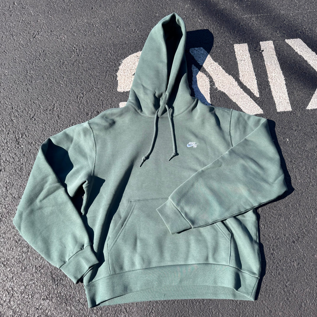 Nike SB Loose Fit Hoodie (Green)