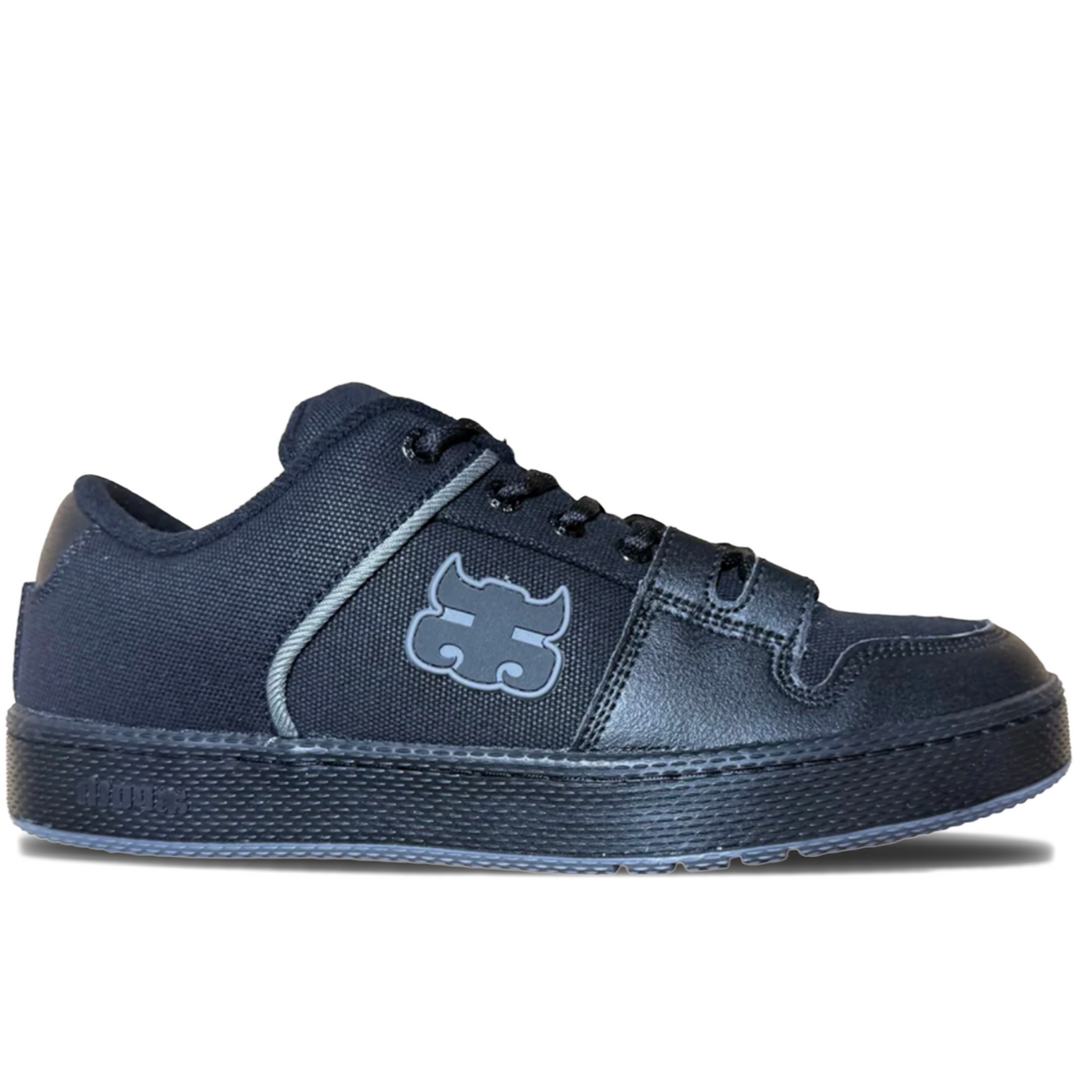 Black sneaker with a logo iPATH 