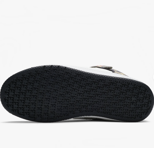 black sole