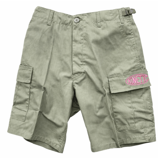embroidered kinetic logo on cargo shorts