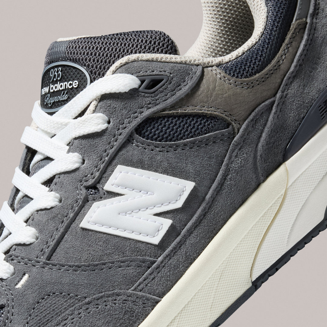 New Balance Andrew Reynolds 933 (Grey Day)