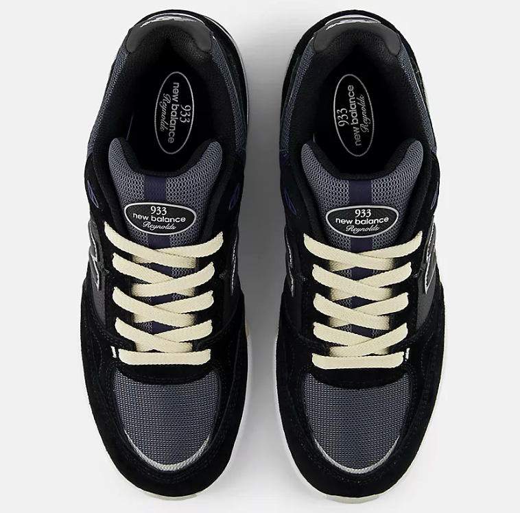 reflective accents on toe