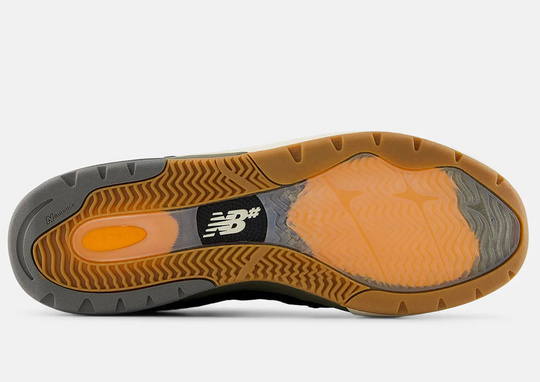 New Balance Numeric Andrew Reynolds 933 (Black/Olive)