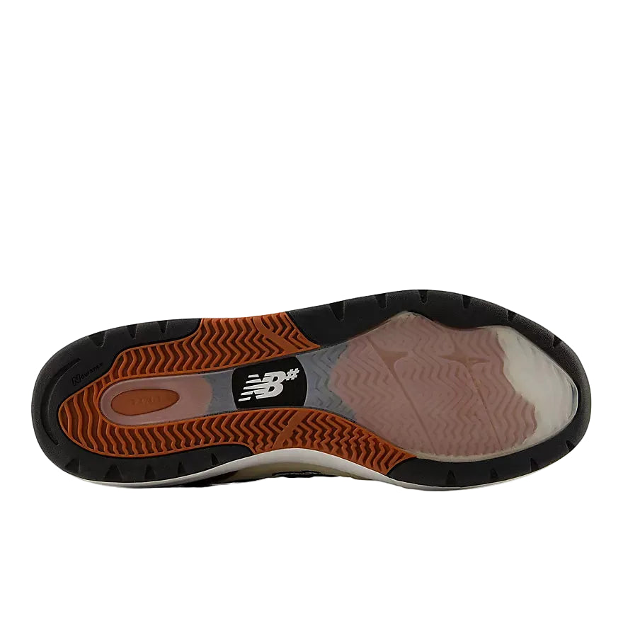 multi tread sole
