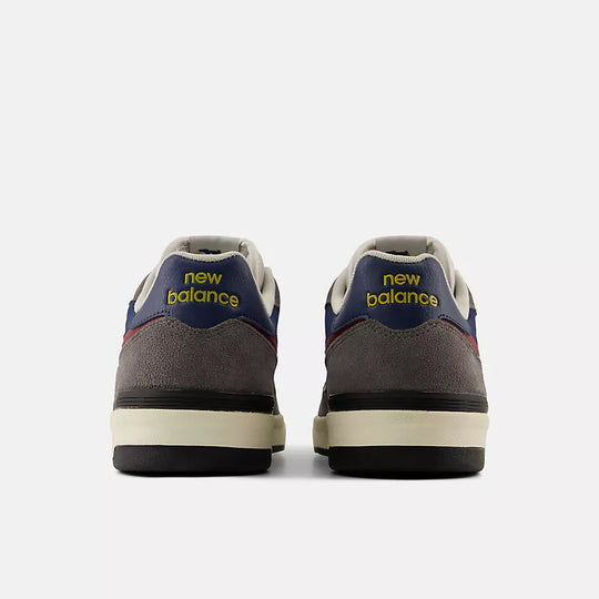 new balance on heel
