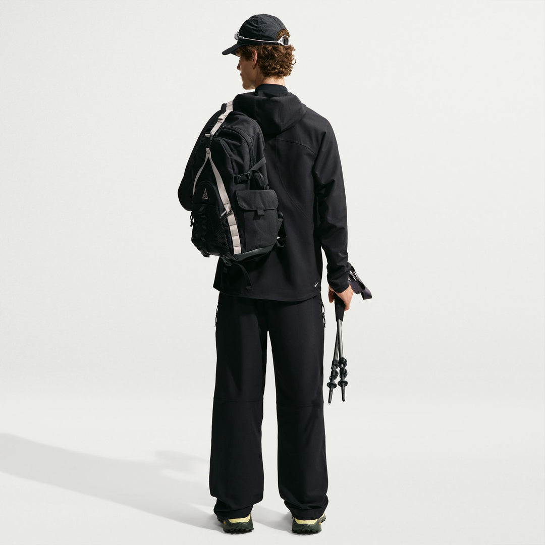 Nike ACG Cloud Trekker Full-Zip Hiking Jacket (Black/Summit White)