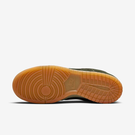 classic gum dunk sole