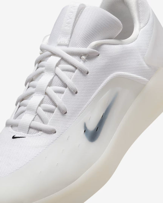 Nike SB Nyjah Zoom 4 (White/White/Black/Black)