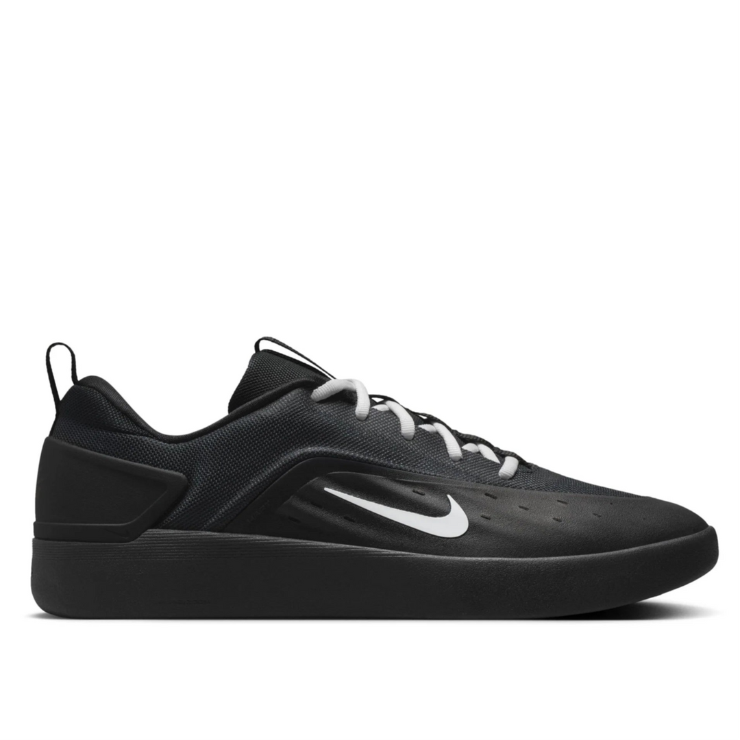 Nike SB Nyjah Zoom 4 (Black/White)