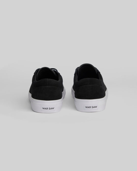 CHAPTER | BLACK / WHITE
