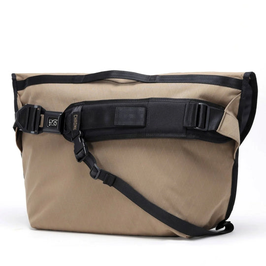 Chrome Industries Citizen 15L Messenger Bag