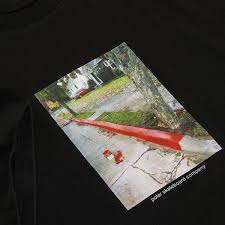 Polar Red Curb Tee (Black)