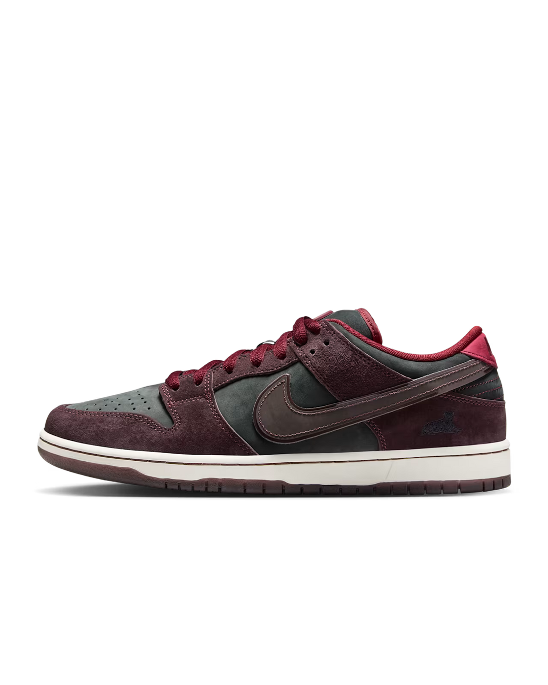 Nike SB x Riot Skateshop Dunk Low Pro