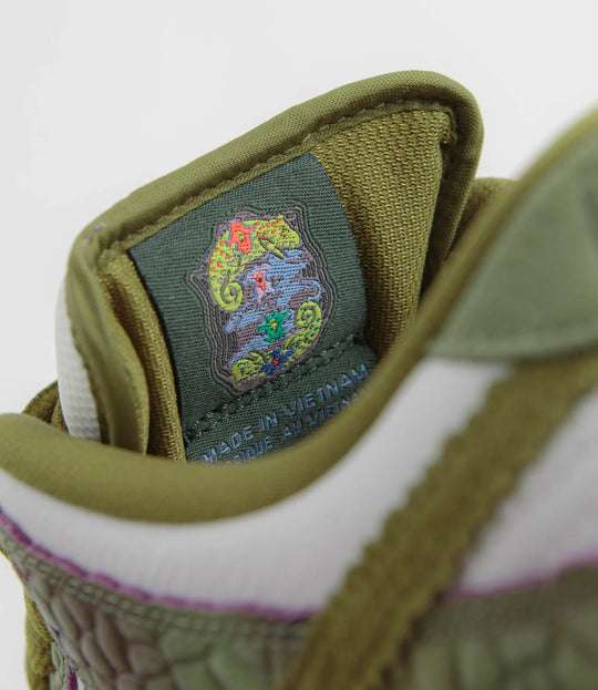 Nike SB Dunk Low Pro (Alexis Sablone Chameleon)